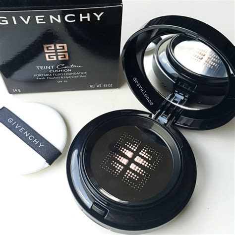 Givenchy teint couture cushion